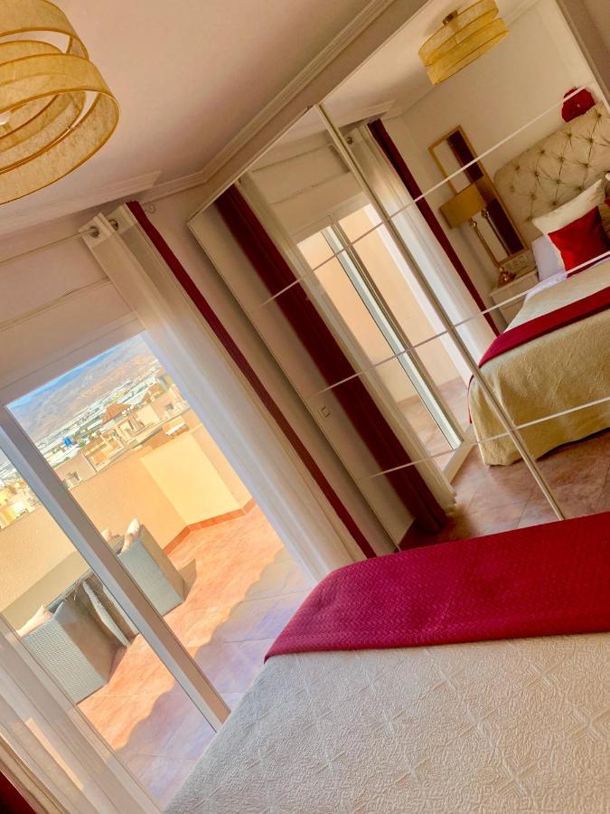 Atico Deluxe Entre Centro Y Playa Salinas Con Terraza, Wifi, Piscina Climatizada, Gym, Sauna Y Garaje -Smart Tv Roquetas de Mar Exteriör bild