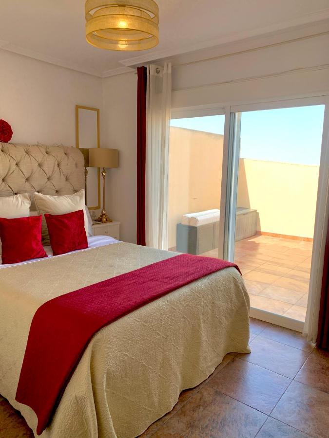 Atico Deluxe Entre Centro Y Playa Salinas Con Terraza, Wifi, Piscina Climatizada, Gym, Sauna Y Garaje -Smart Tv Roquetas de Mar Exteriör bild